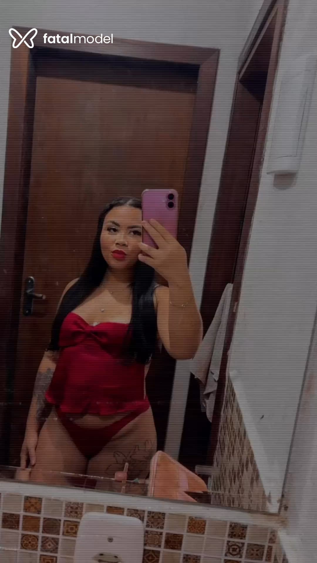 Acompanhante mulher morena (o) de olhos mel em Bom Despacho Acompanhante mulher morena (o) de olhos mel em Bom Despacho - Serena