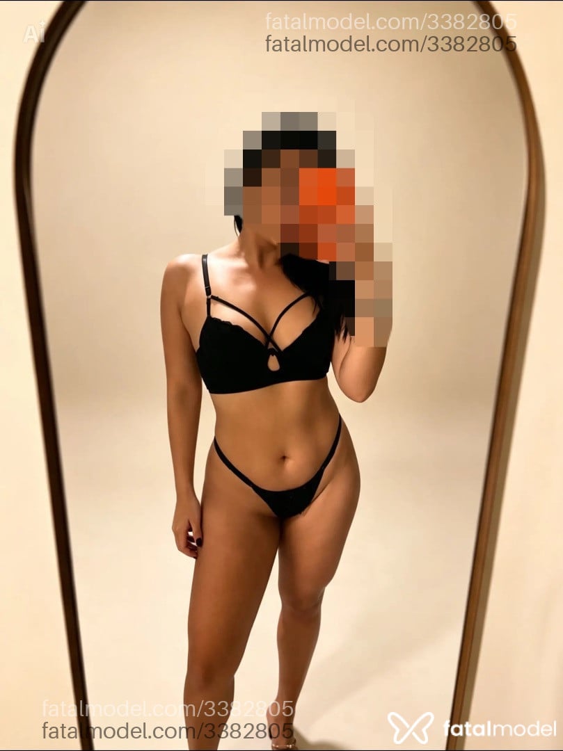 Acompanhante mulher morena (o) de olhos pretos - Bárbara Borges