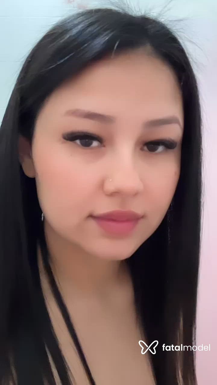 Acompanhante mulher morena (o) de olhos castanhos - Ayumi