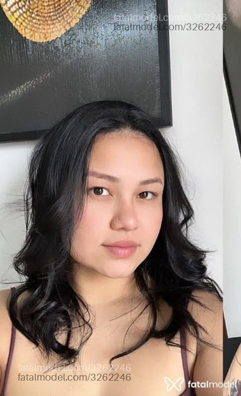 Acompanhante mulher morena (o) de olhos castanhos - Ayumi