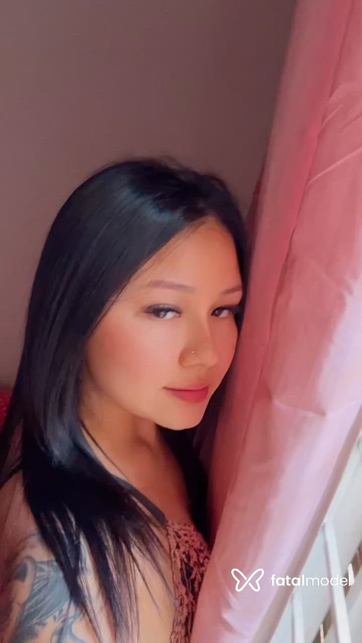 Acompanhante mulher morena (o) de olhos castanhos - Ayumi