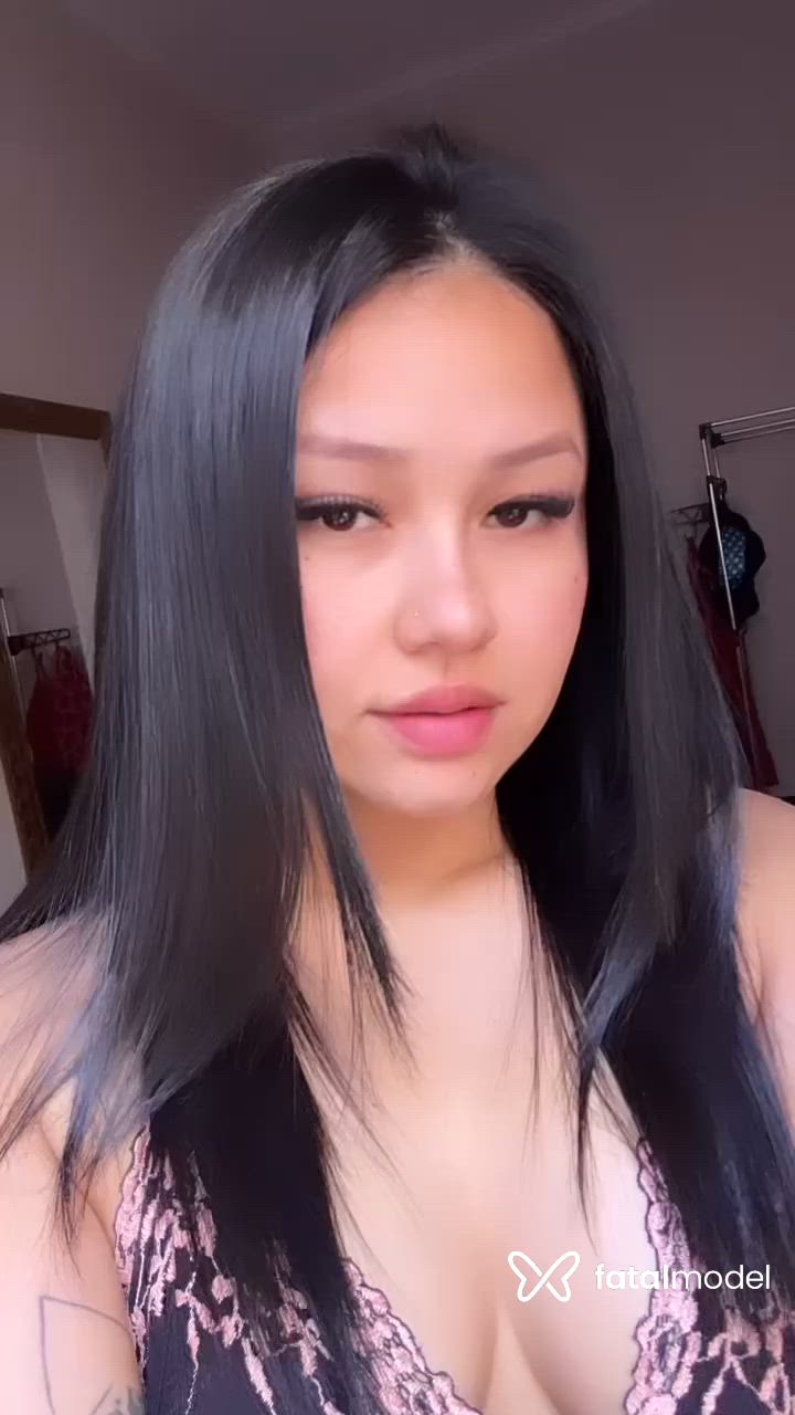 Acompanhante mulher morena (o) de olhos castanhos - Ayumi