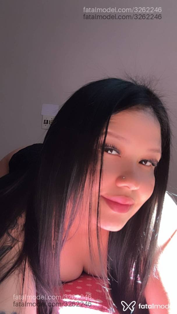 Acompanhante mulher morena (o) de olhos castanhos - Ayumi