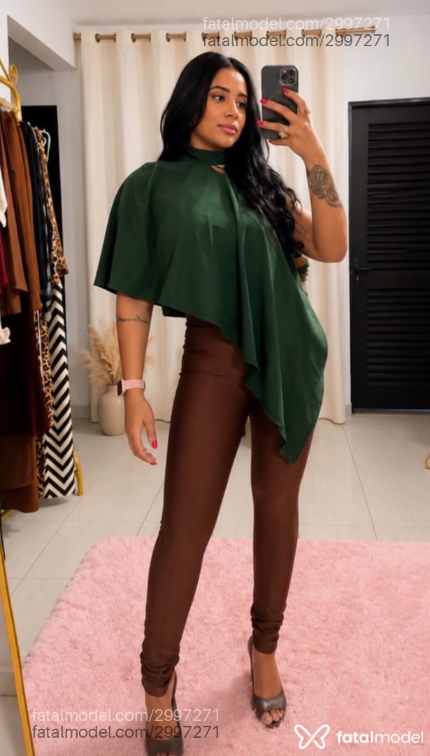 Acompanhante mulher morena (o) de olhos mel - Aimée Giovanna