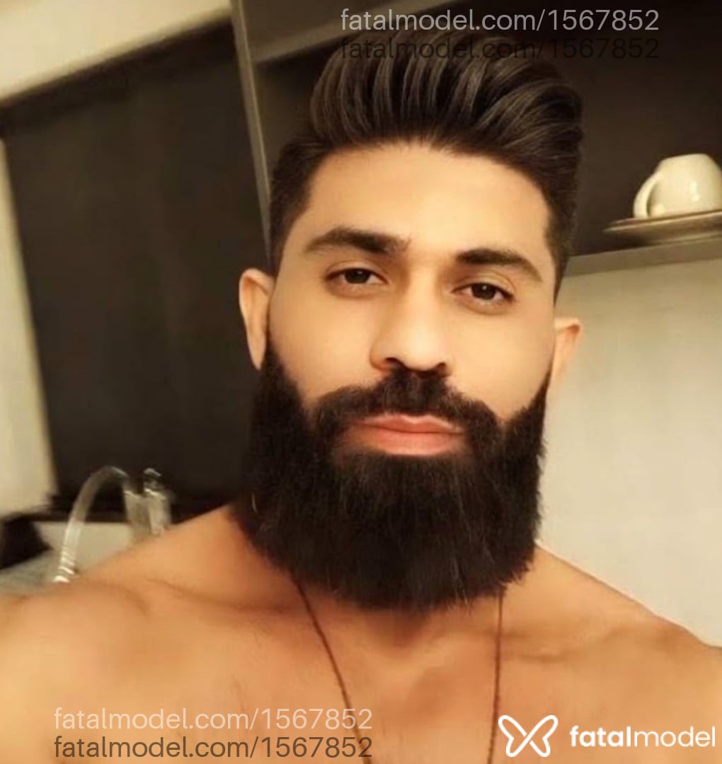 Acompanhante homem morena (o) de olhos castanhos - Toni