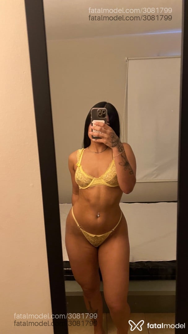 Acompanhante mulher morena (o) de olhos pretos - Dandara Gonzalez