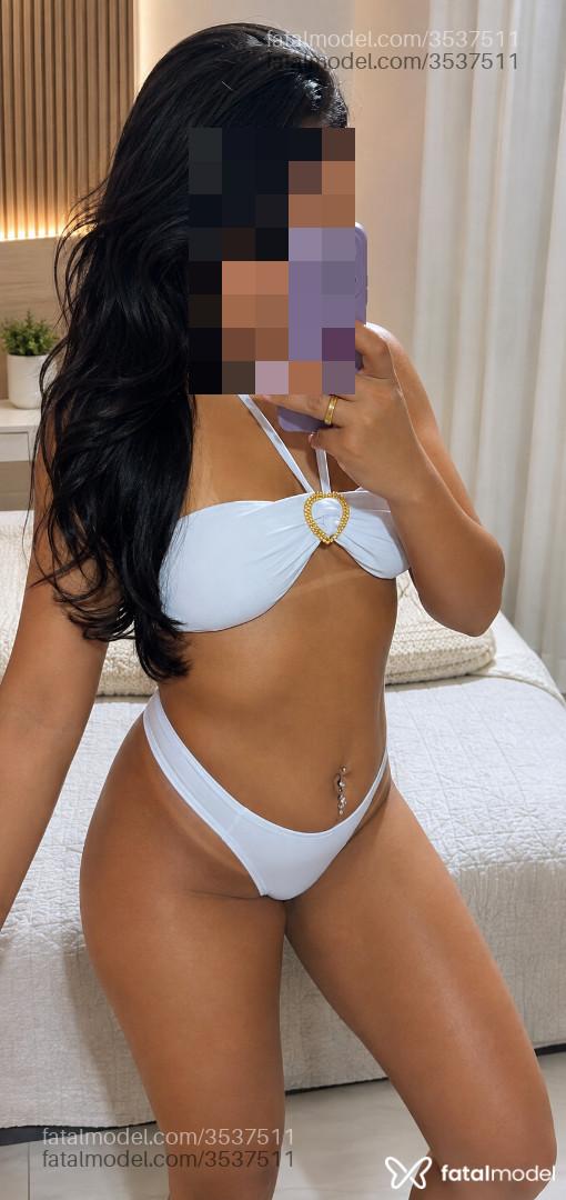 Acompanhante mulher morena (o) de olhos pretos - Rayane