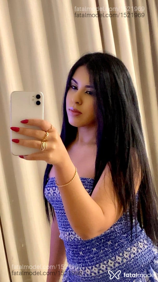 Acompanhante mulher morena (o) de olhos pretos - Sara Aguiar