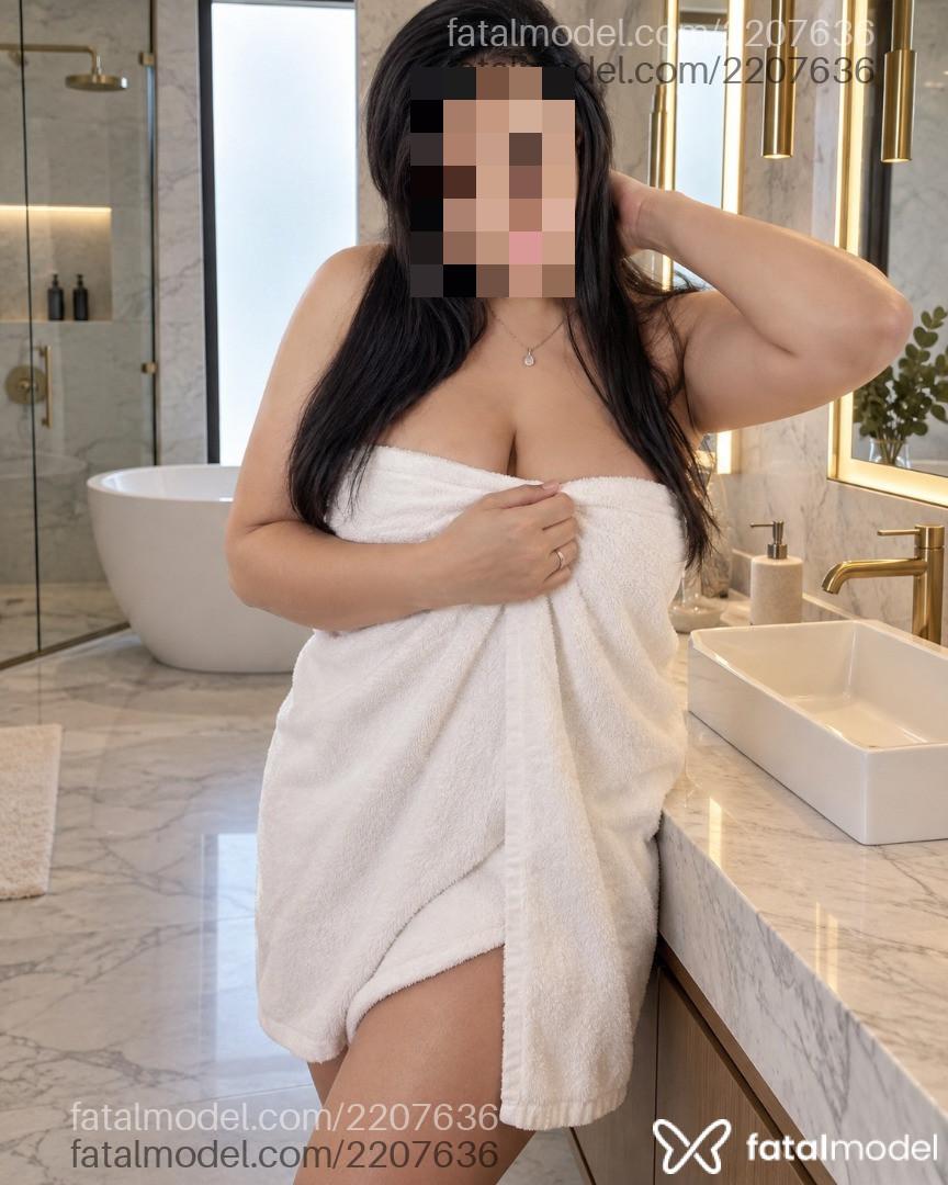Acompanhante mulher com cabelo castanho de olhos mel - Luíza Ferrari