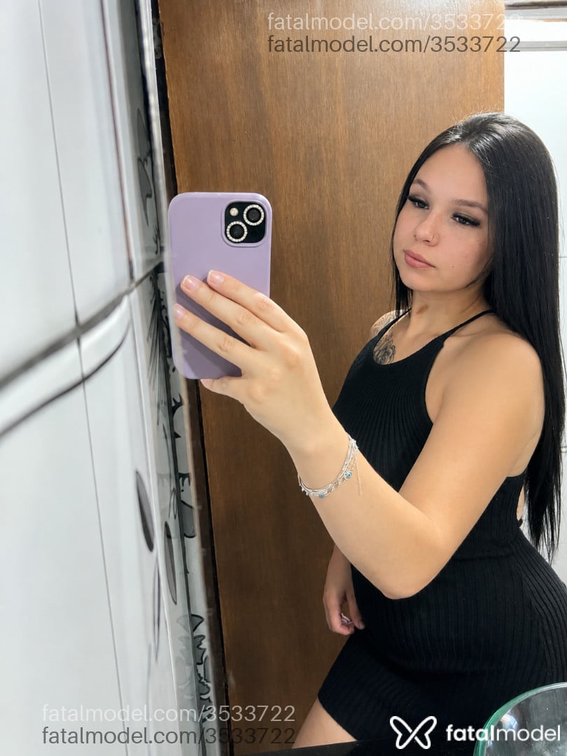 Acompanhante mulher morena (o) de olhos verdes - Steffany Limeira