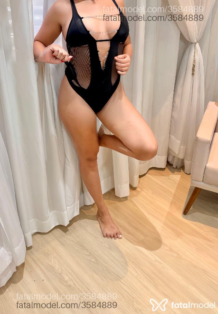 Acompanhante mulher morena (o) de olhos castanhos - Anny