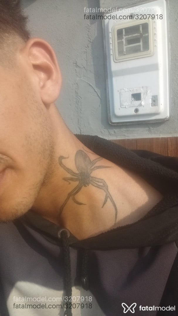 Acompanhante homem com cabelo castanho de olhos castanhos - Annys