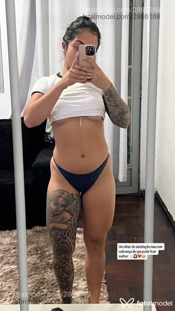 Acompanhante mulher morena (o) de olhos castanhos - Livia Oliveira