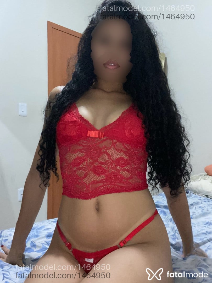 Acompanhante mulher ruiva (o) de olhos castanhos - Tiele Macedo