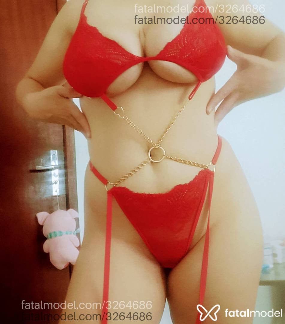 Acompanhante mulher com cabelo castanho de olhos castanhos - Massoterapeutasex