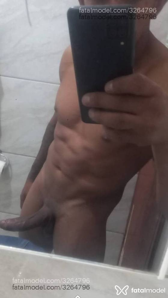 Acompanhante homem com cabelo castanho de olhos pretos - Matheus Wisney Acompanhante homem com cabelo castanho de olhos pretos - Matheus Wisney