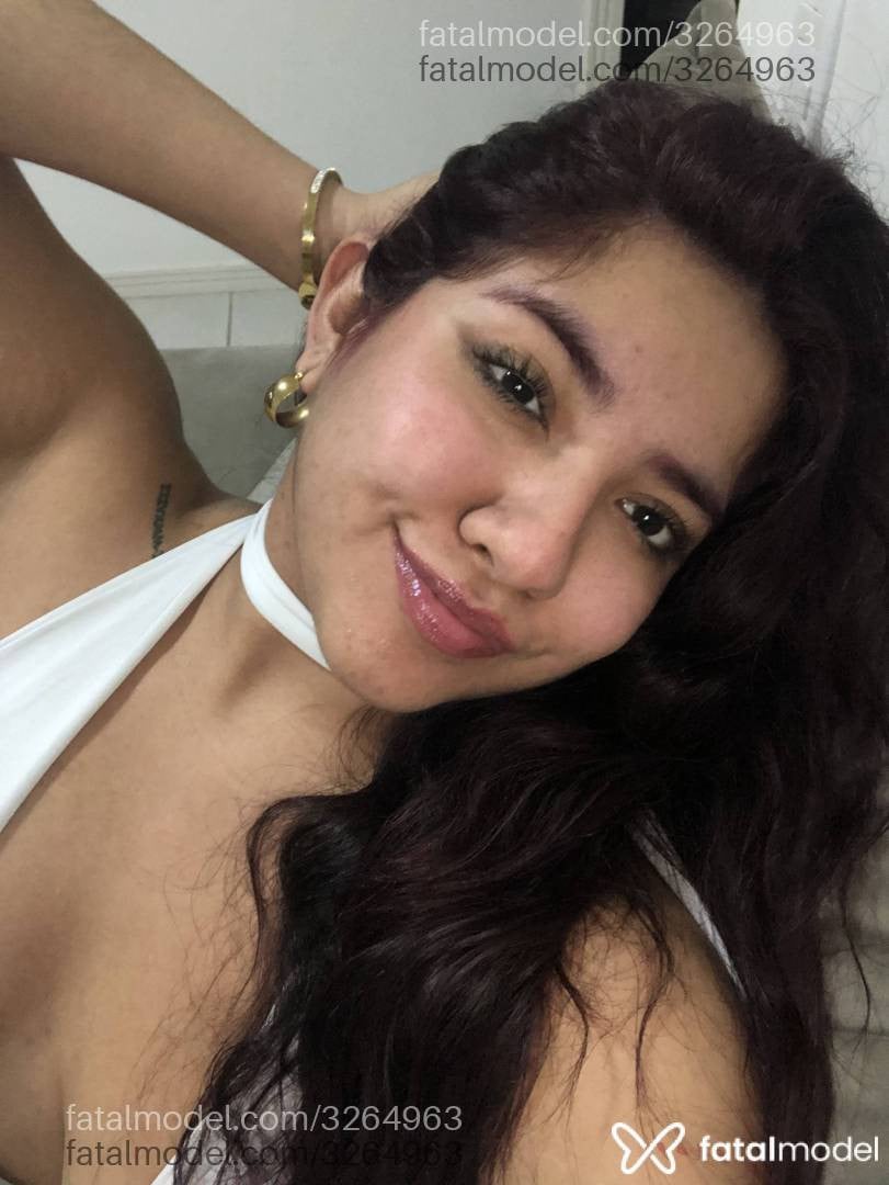 Acompanhante mulher morena (o) de olhos castanhos - Luluu