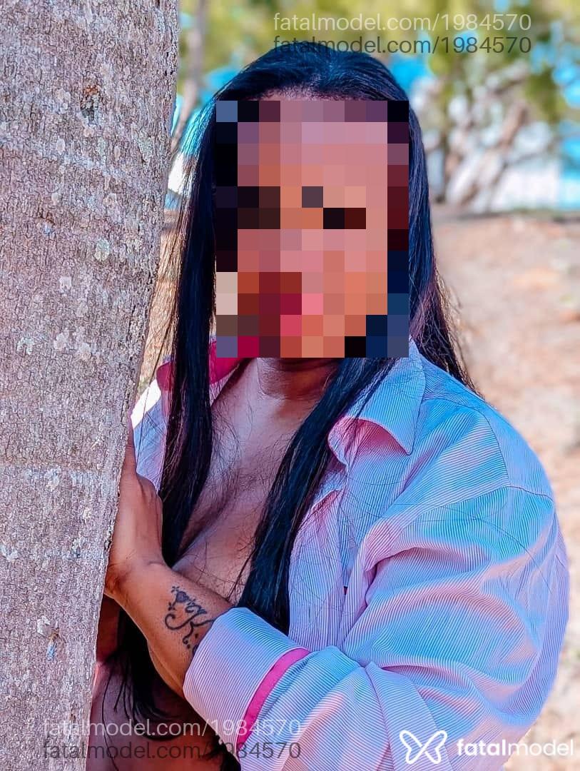 Acompanhante mulher com cabelo castanho de olhos castanhos - Maria