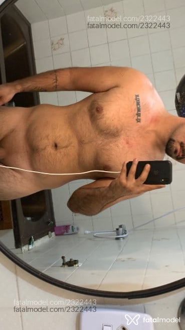 Acompanhante homem morena (o) de olhos castanhos - Alex Andrade