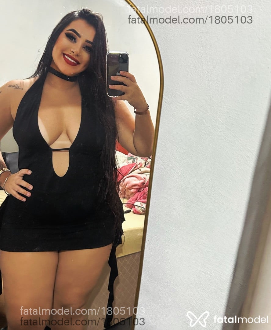 Acompanhante mulher morena (o) de olhos castanhos - Manuela