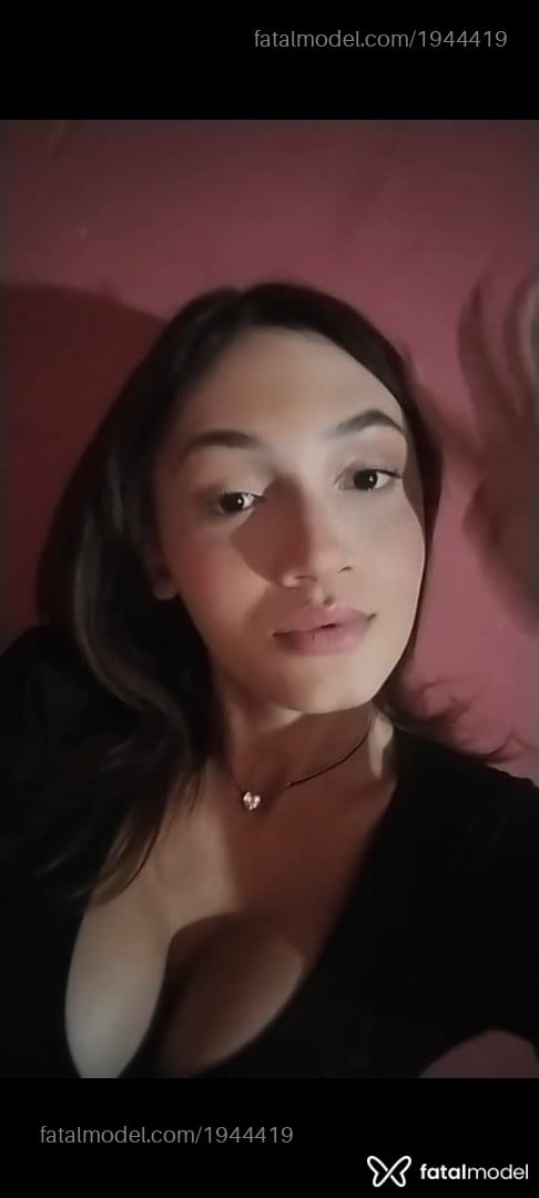 Acompanhante mulher trans ruiva (o) de olhos castanhos - Ysla Rodrigues