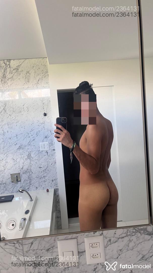 Acompanhante homem morena (o) de olhos pretos - Alle