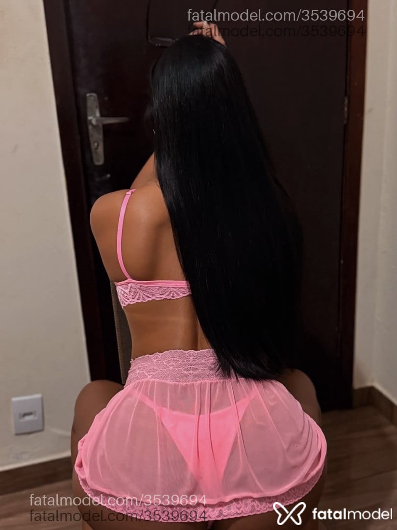 Acompanhante mulher morena (o) de olhos castanhos - Suellen