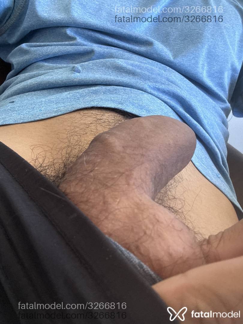 Acompanhante homem com cabelo castanho de olhos castanhos em Brasília - Henriques