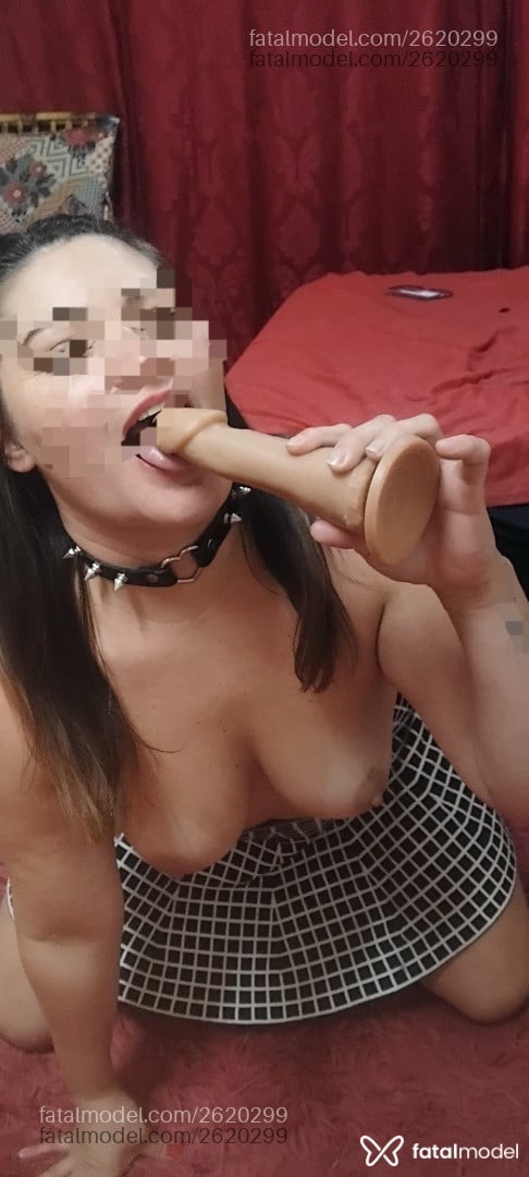 Acompanhante mulher com cabelo castanho de olhos mel - Paty Ribeiro