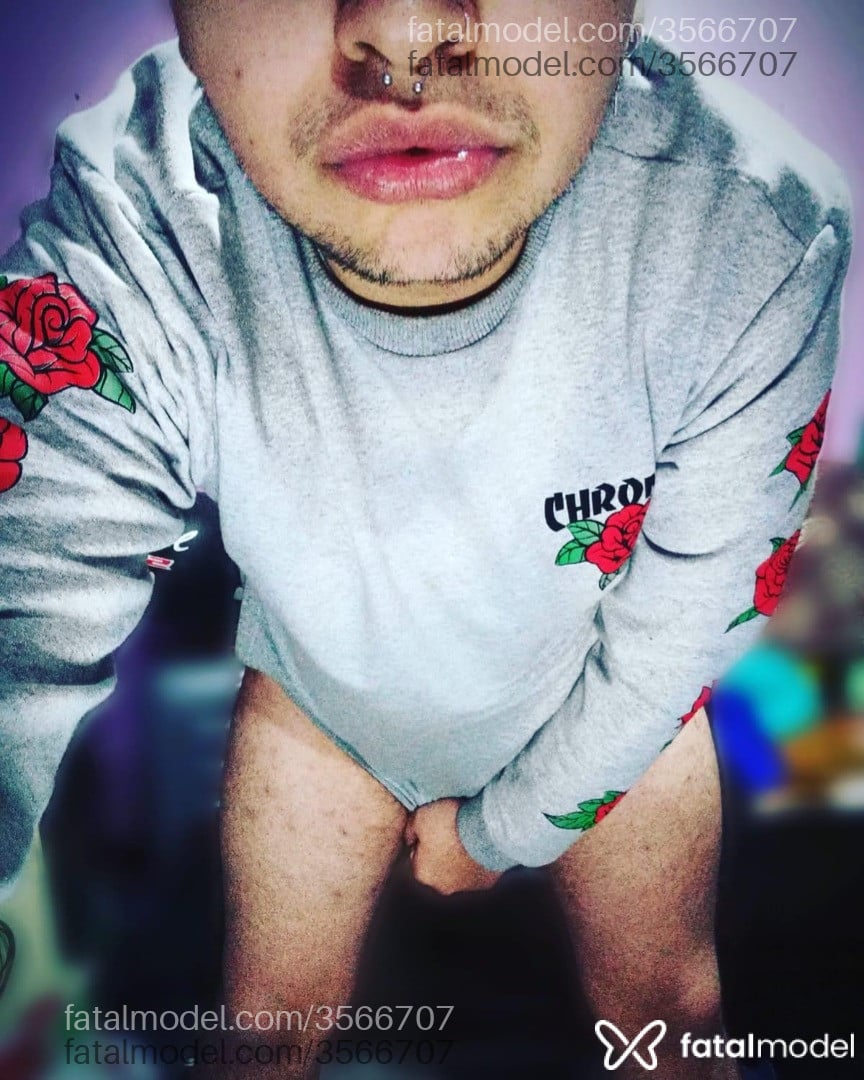 Acompanhante homem morena (o) de olhos pretos - Thomas