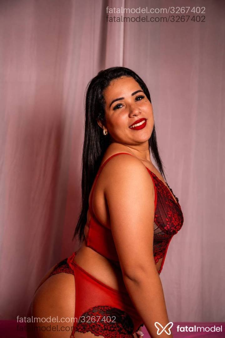 Acompanhante mulher morena (o) de olhos pretos - Bruna Santos