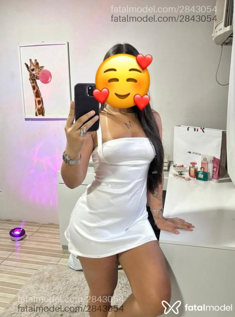 Acompanhante mulher morena (o) de olhos pretos - Melissa
