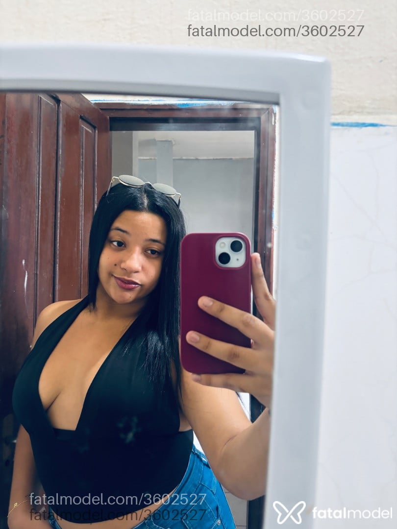 Acompanhante mulher morena (o) de olhos pretos - Ana Araújo