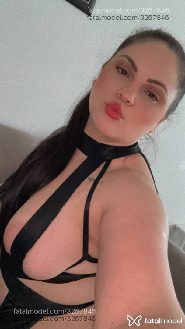 Acompanhante mulher morena (o) de olhos castanhos - Patrícia