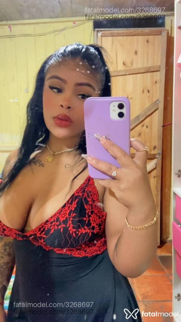 Acompanhante mulher morena (o) de olhos verdes em Guaíba - Milaa