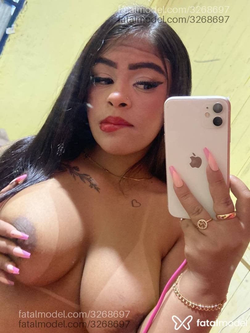 Acompanhante mulher morena (o) de olhos verdes - Milaa