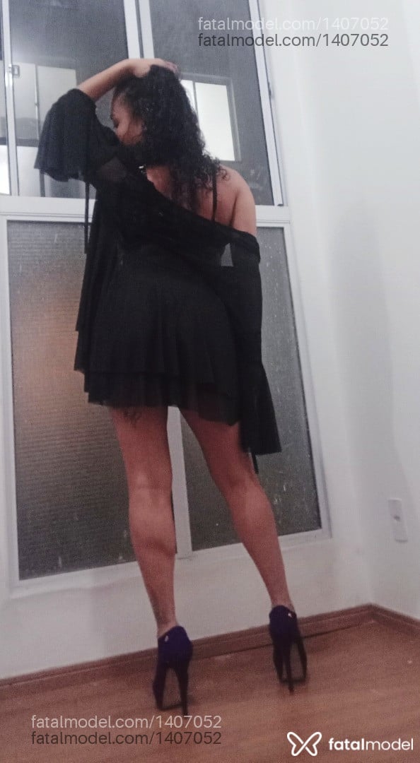 Acompanhante mulher morena (o) de olhos castanhos - Suellen Almeida