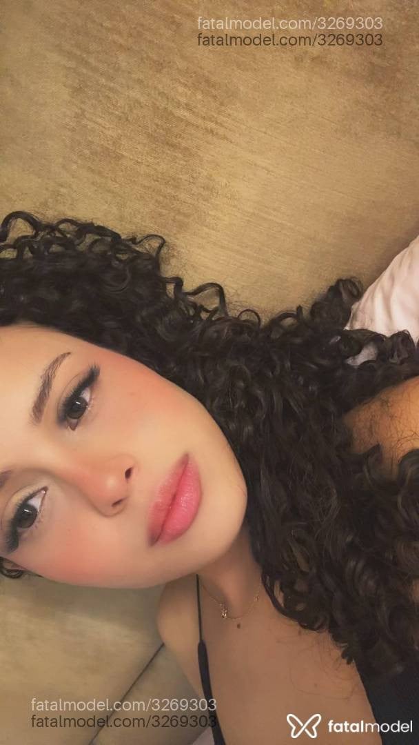 Acompanhante mulher com cabelo castanho de olhos castanhos - Dani