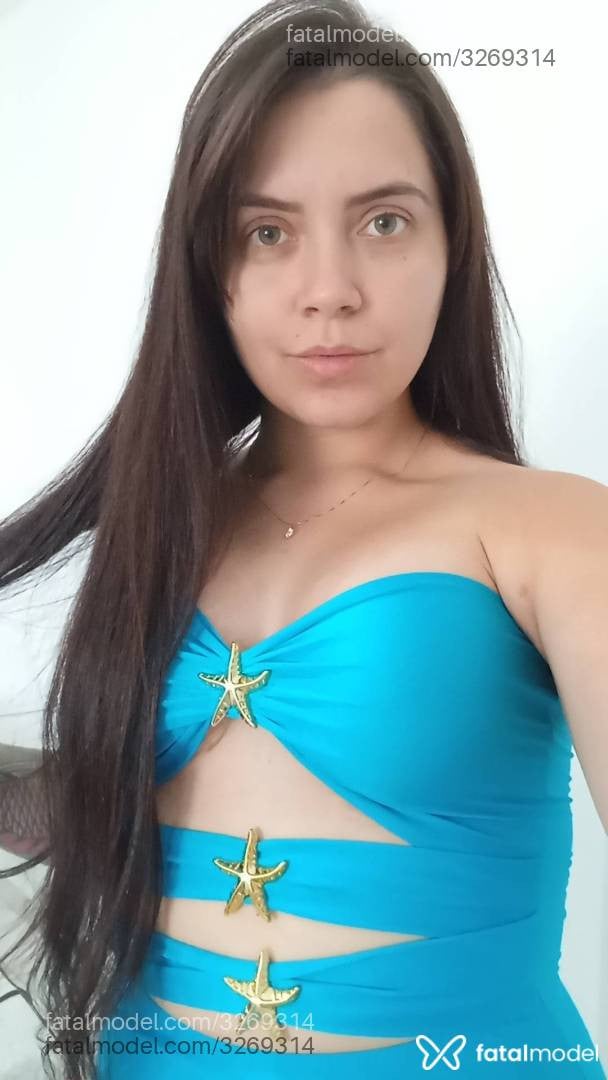 Acompanhante mulher morena (o) de olhos verdes - Clara Sofia