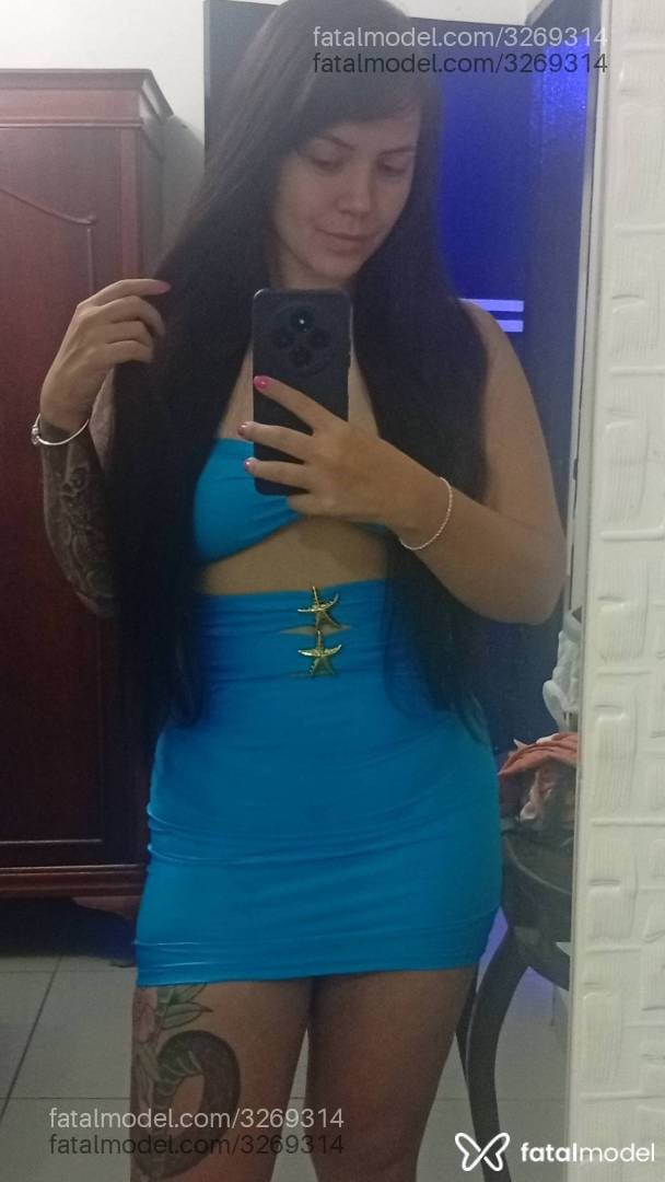 Acompanhante mulher morena (o) de olhos verdes - Clara Sofia
