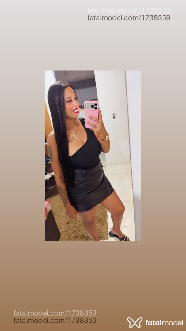 Acompanhante mulher morena (o) de olhos pretos - Mayara