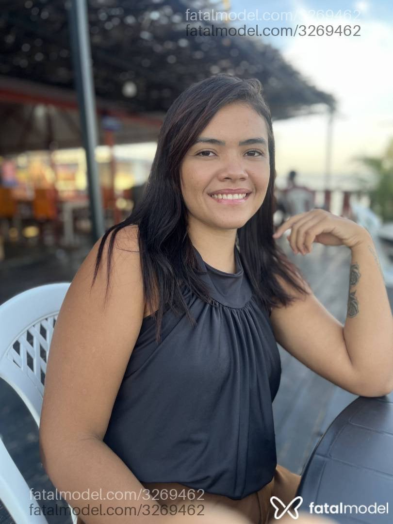 Acompanhante mulher morena (o) de olhos pretos - Fernanda