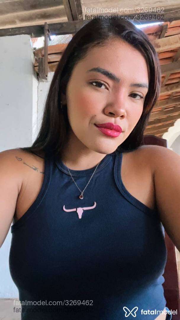 Acompanhante mulher morena (o) de olhos pretos - Fernanda