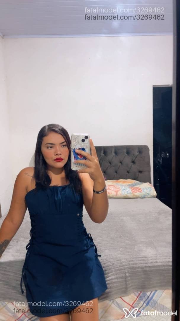 Acompanhante mulher morena (o) de olhos pretos - Fernanda