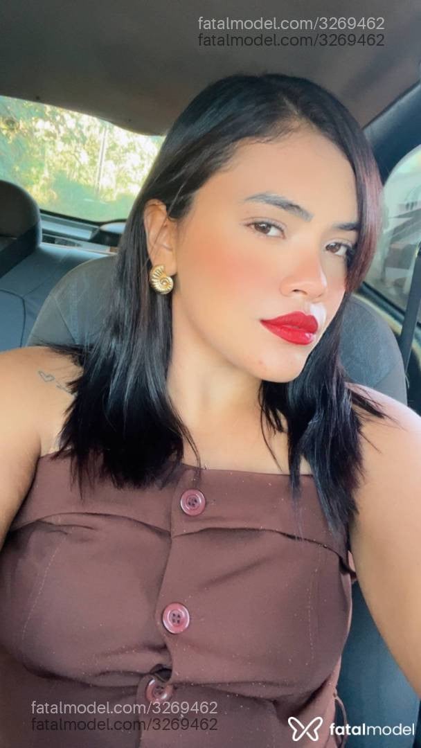 Acompanhante mulher morena (o) de olhos pretos - Fernanda