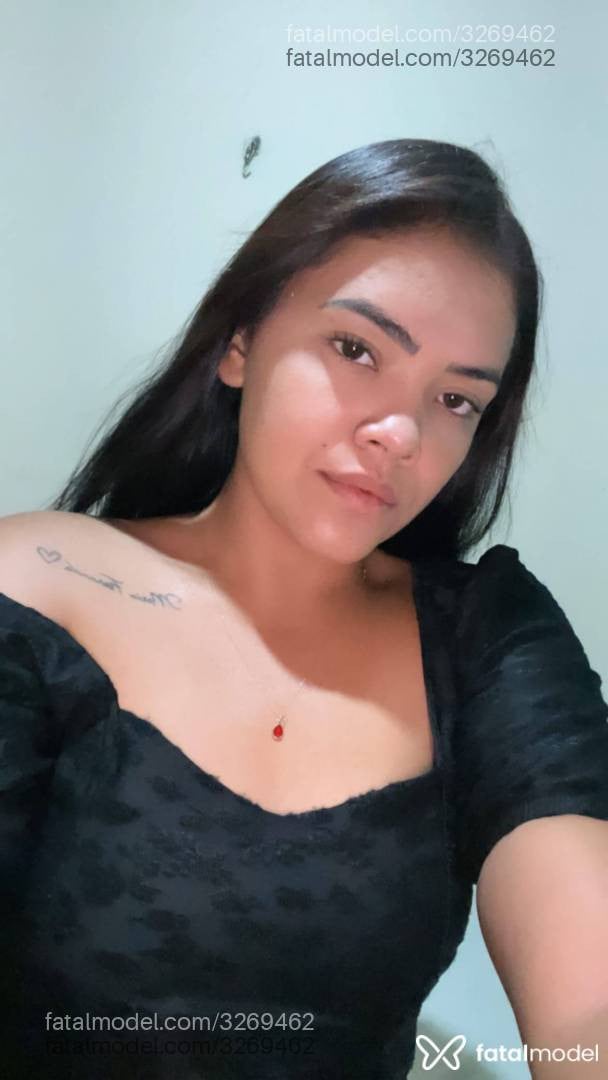 Acompanhante mulher morena (o) de olhos pretos - Fernanda