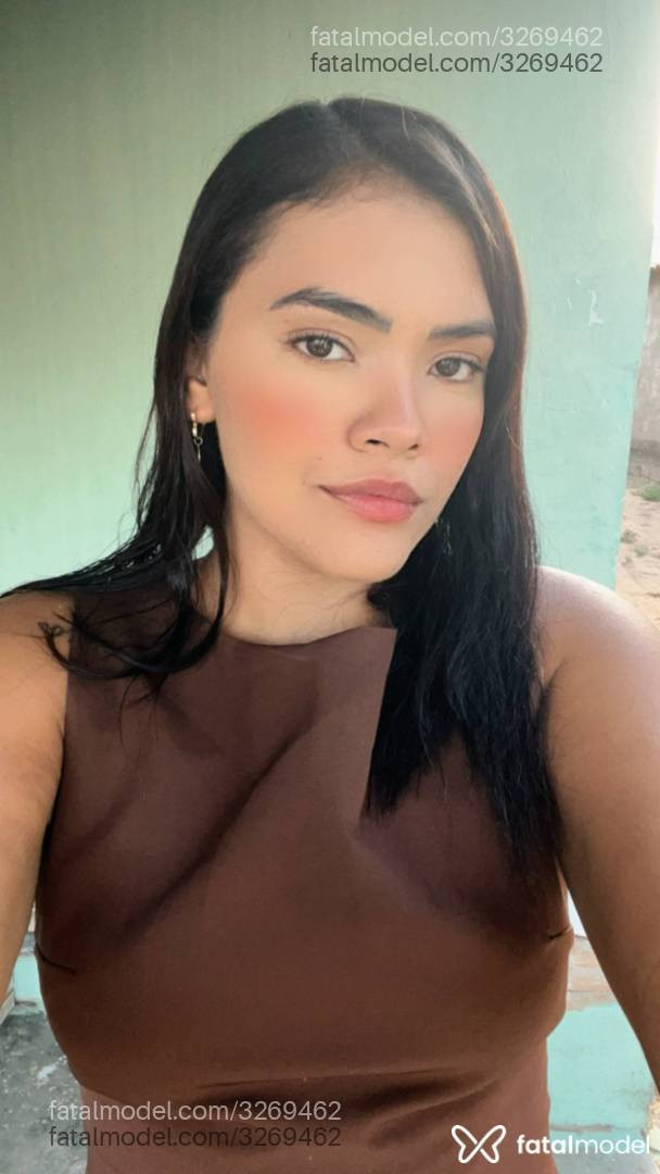 Acompanhante mulher morena (o) de olhos pretos - Fernanda