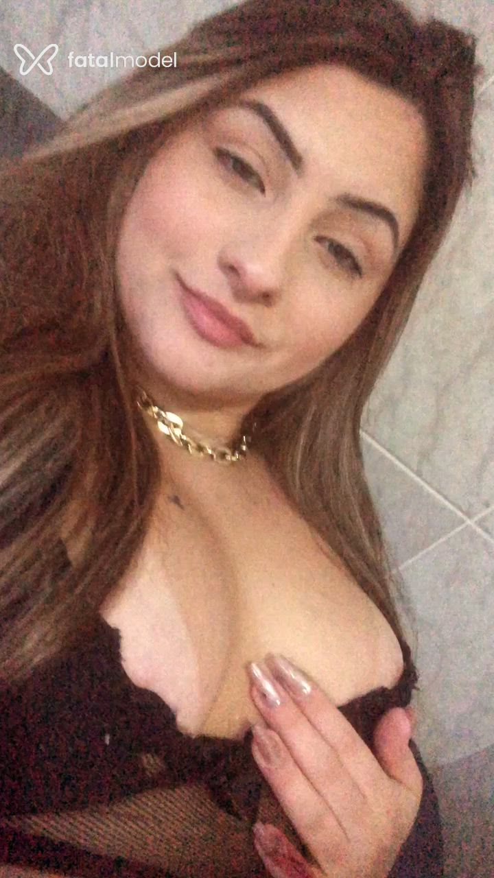 Acompanhante mulher loira (o) de olhos azuis - Mirella Vargas