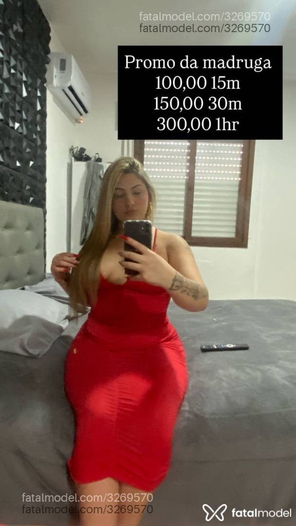 Acompanhante mulher loira (o) de olhos azuis - Mirella Vargas