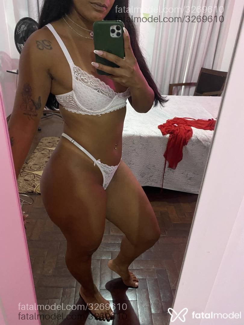 Acompanhante mulher morena (o) de olhos castanhos - Giovanna